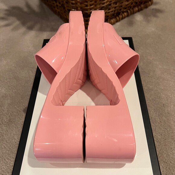 Gucci Women’s Rubber Slide Sandal Pastel Pink Size 7 - Picture 12 of 12